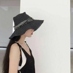 新包 | Hermès 发布2025春夏男装秀：水漾夏日